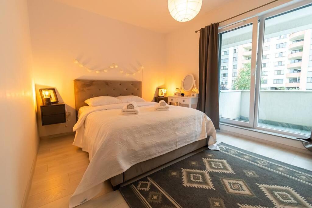 Arte - 2 Bedroom Apartment Near Coresi Mall With Free Parking Brašov Exteriér fotografie